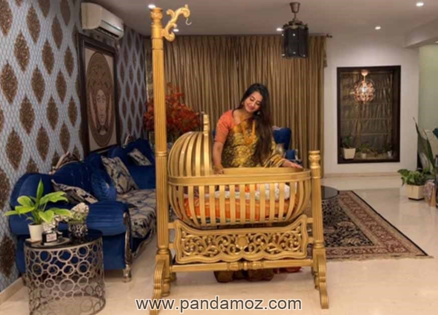 داستان یک آرزو: مشاهده بچه در گهواره طلا