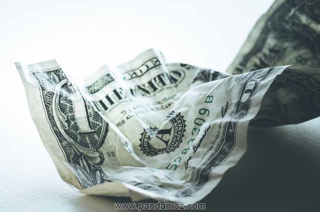 عکس اسکناس مچاله شده یک دلاری مربوط به داستان اسکناس صدر دلاری مچاله شده و همچنان ارزشمند. در تصویر اسکناس مچاله شده و بعد باز شده