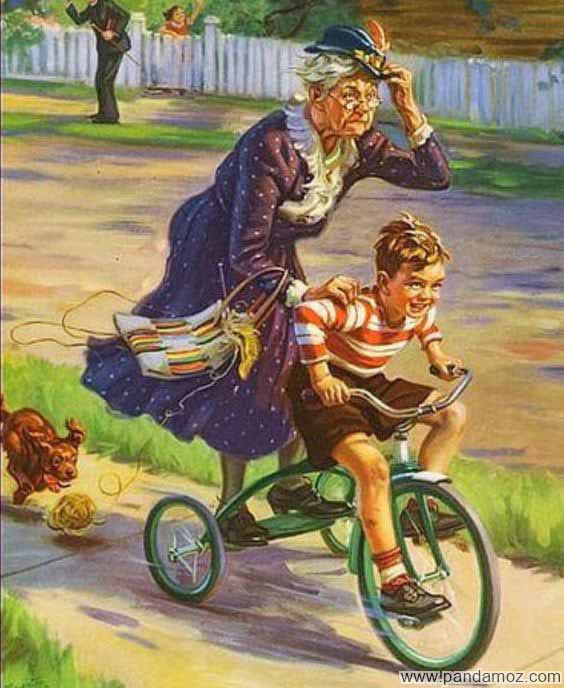 عکس نقاشی مادربزرگ سوار بر ترک سه چرخه بچه (نوه)