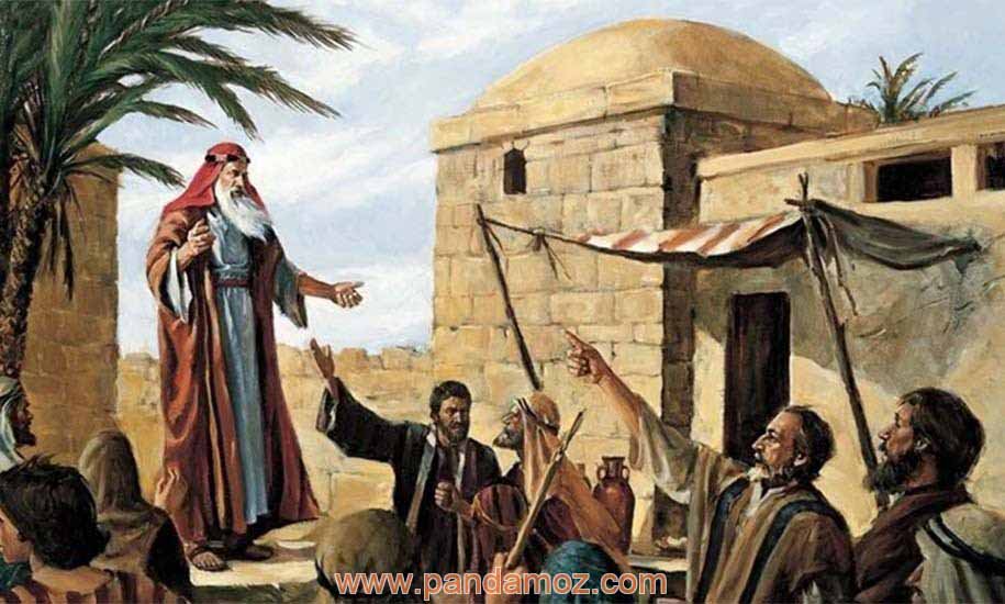 عکسی از حضرت داود پیامبر(ع) که بر بلندی ایستاده و در حال صحبت است. تصویر مروبط به ساخت سریال داود نبی است. در مقابل ایشان مردم و زنان و مردان ایستاده اند